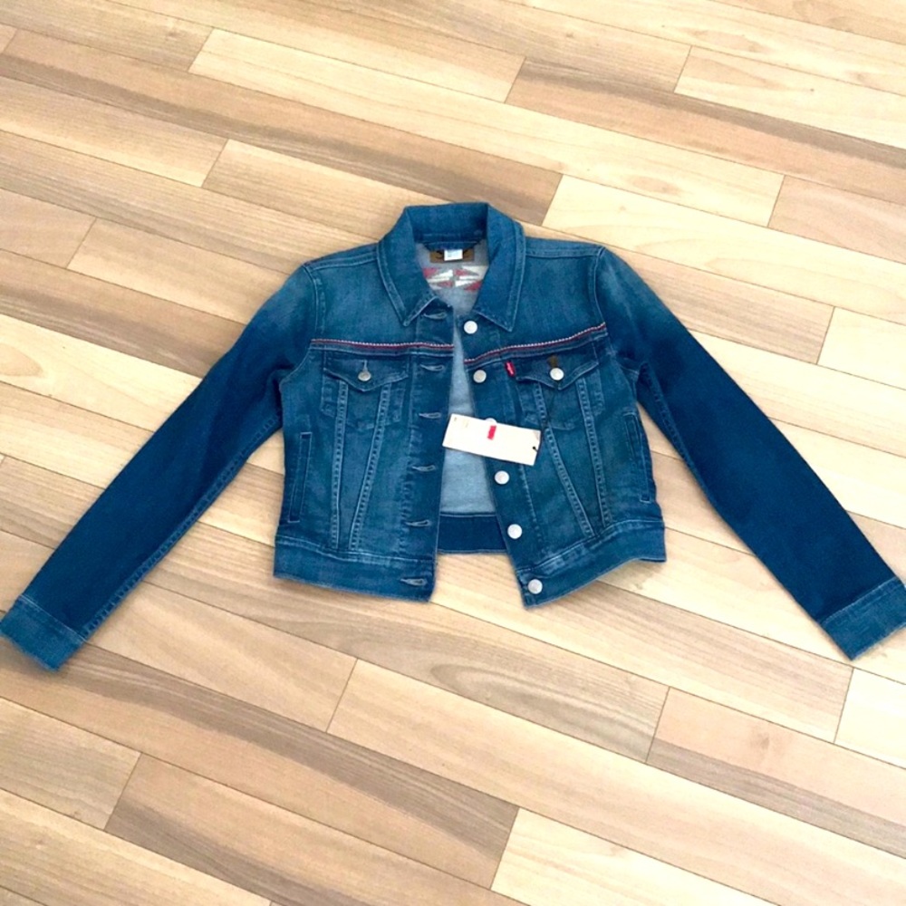 Levi’s Tribal Print Jean Jacket 💓 - Picture 3 of 6